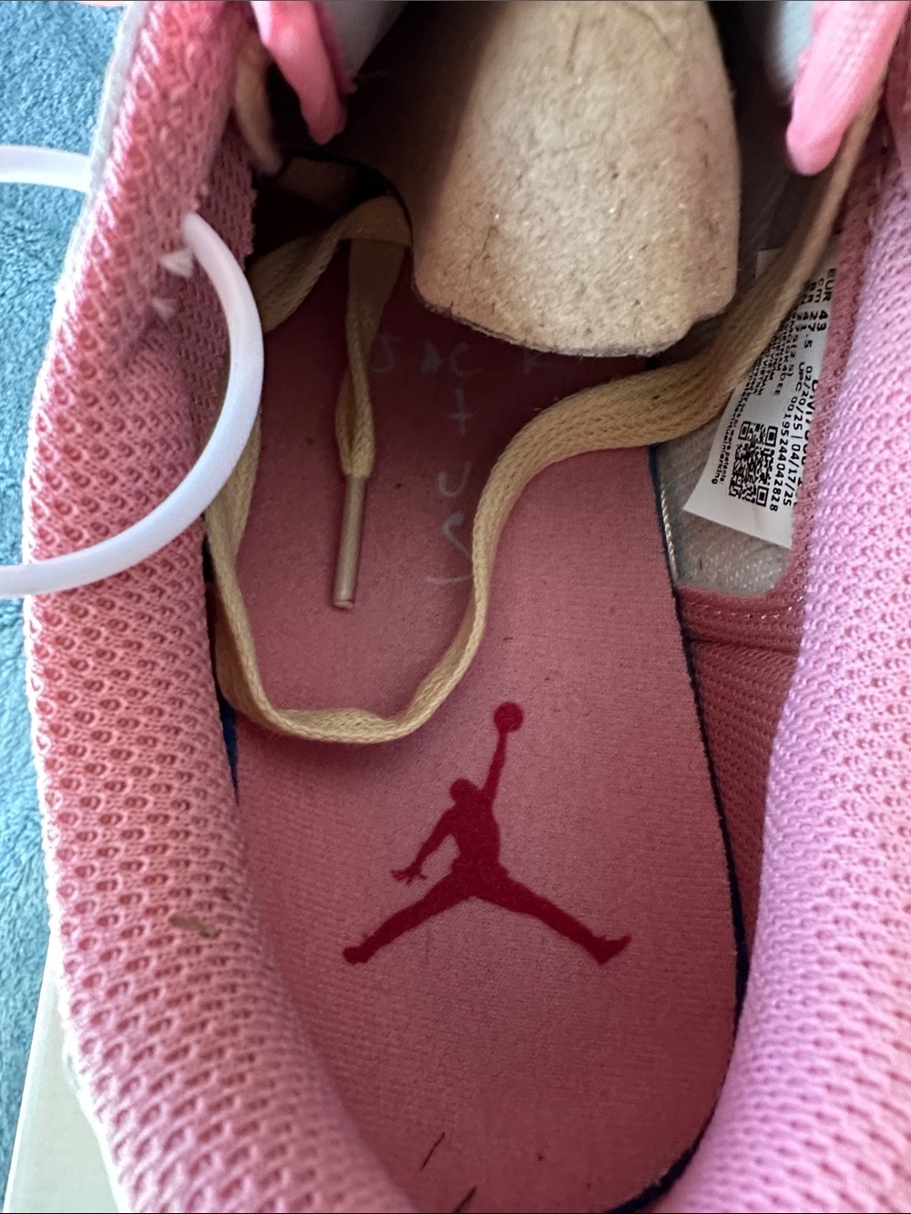 TRAVIS SCOTT LOW JORDAN ONE PINK WITH ROSE RED SWOOSH !!! BRAND NEW !!! - Picture 8 of 9